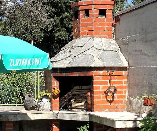 شقة With Parking Space - 9306 *