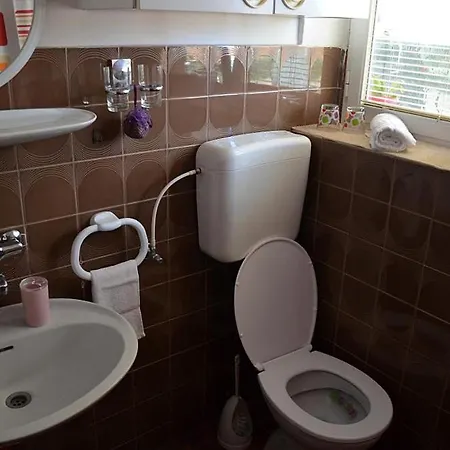 With Parking Space - 9306 아파트