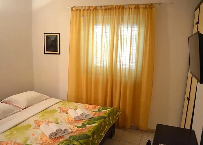 With Parking Space - 9306 * קורצולה