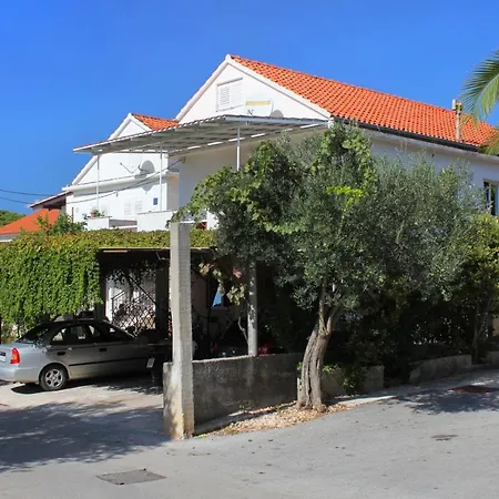 Apartment With Parking Space - 9306 Korcula Town